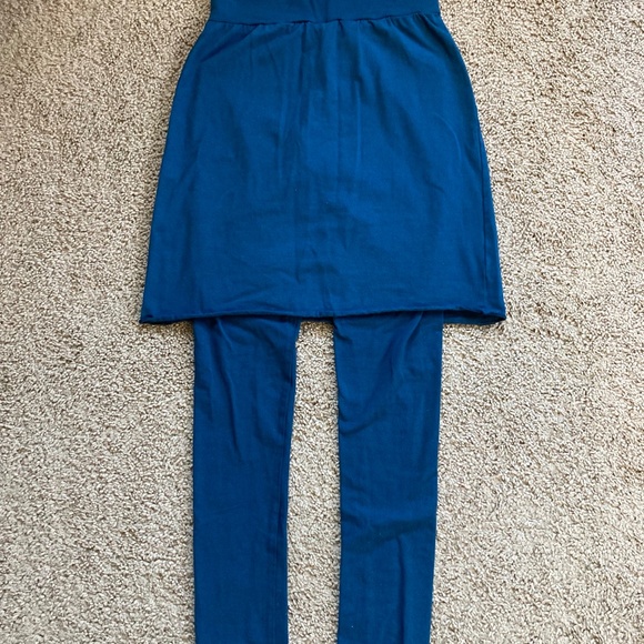 Gaia Conceptions NWOT short skirted leggings size XS in sapphire. - Picture 2 of 3